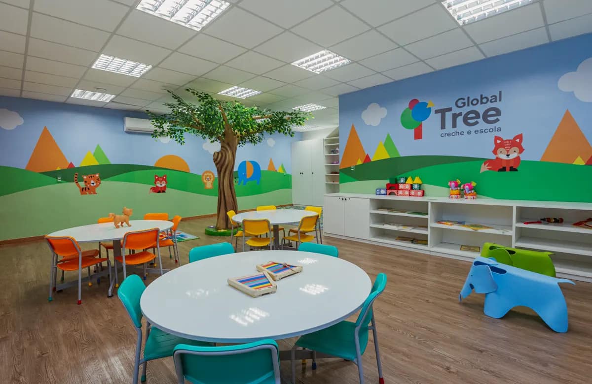 Sala da Global Tree preparada para experiências da primeira infância