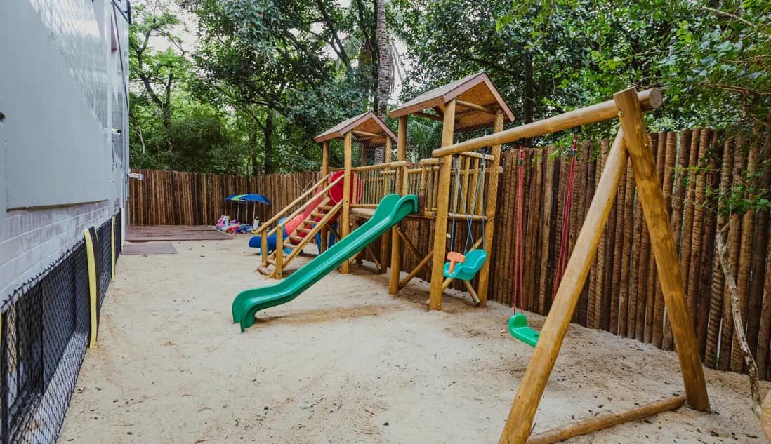 Parque temático ao ar livre de uma unidade Global Tree